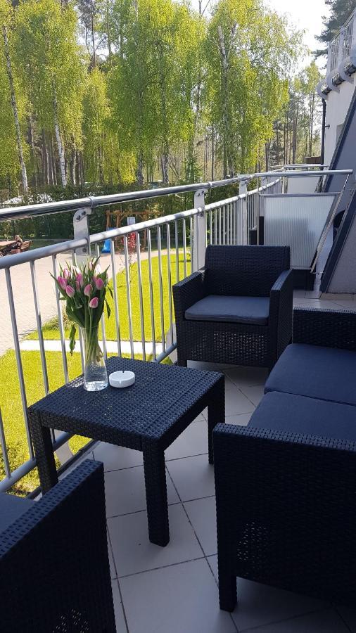 Romantyczny Apartament Happy 16 Basen & Kort Tenisowy, Ochrona 24 H - Dla Maksymalnie 6 Osob Pobierowo Exterior foto